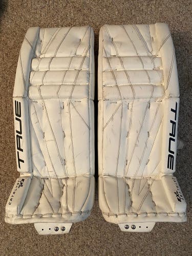 29" + 2” True Catalyst 7X3 Goalie Leg Pads (Used)