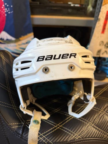 Bauer Prodigy Youth Hockey Helmet White w/ Bauer Cage HEC Certified 2029