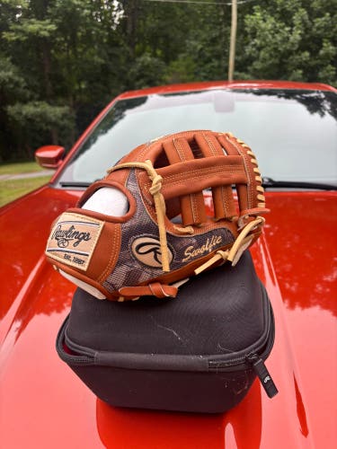 Rawlings Heart of the Hide RH Outfield Baseball Glove 12.75" (New)