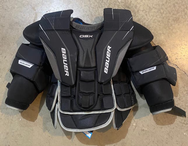 Small / Medium 2021 Bauer GSX Goalie Chest Protector (Used)