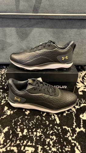 Men's Size M 9.0 Under Armour Golf Shoes (New)