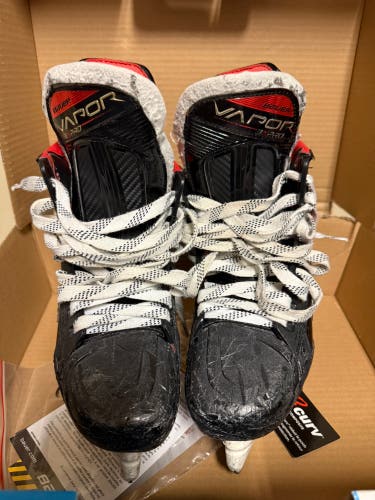 2021 Bauer Vapor 3X Hockey Skates Extra Wide Width Size 3.5 (Used)
