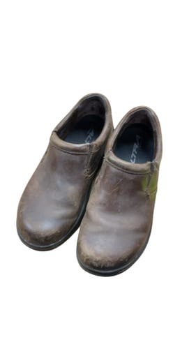 Altra Brown Leather Slip-On Shoes - Size 8