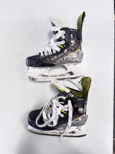 Used Bauer 3X Intermediate Hockey Skate Intermediate 3.5 11860-S000313352