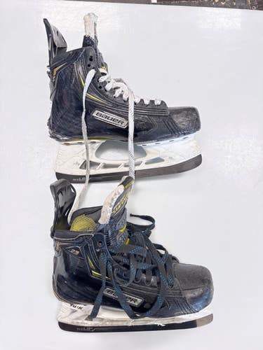 Used Bauer 2S Intermediate Hockey Skate Intermediate 5.5 11860-C000313340