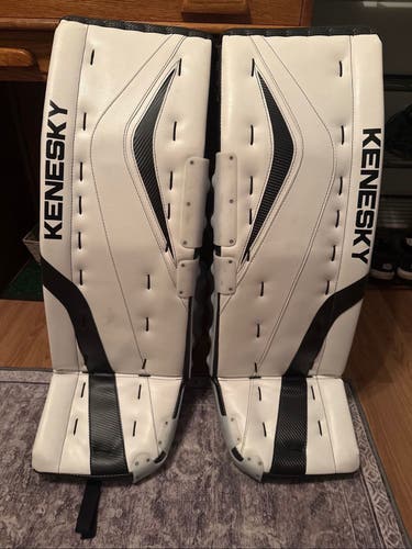 Kenesky 34" Goalie Leg Pads (Used)