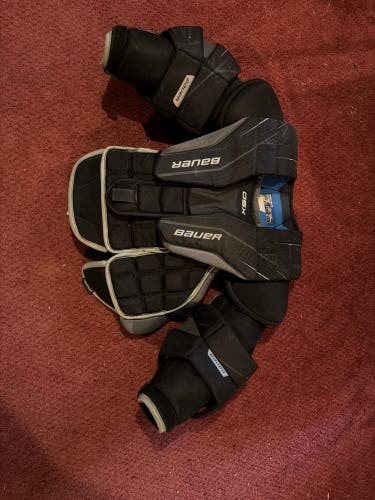 Large Bauer GSX Goalie Chest Protector (Used)