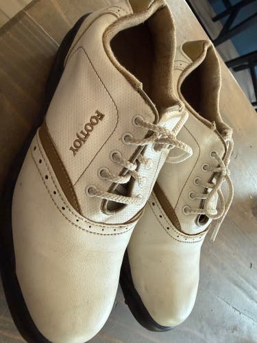 Women's Size W 7.0 Footjoy Golf Shoes (Used)