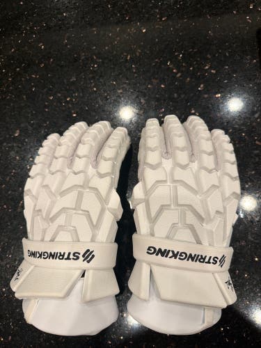 StringKing Lacrosse Gloves (Used)