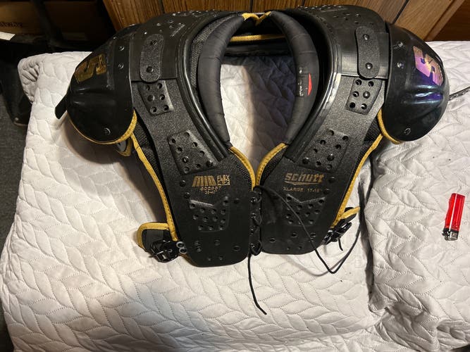 Extra Large Adult Schutt Y Flex 4.2 Shoulder Pads (New)