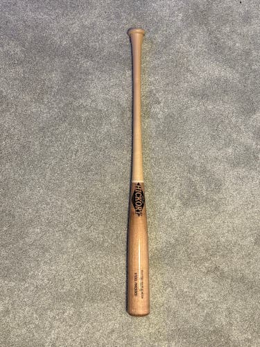 Old Hickory MO28 Maple BBCOR Certified Bat (-3) 30 oz 33" (Used)
