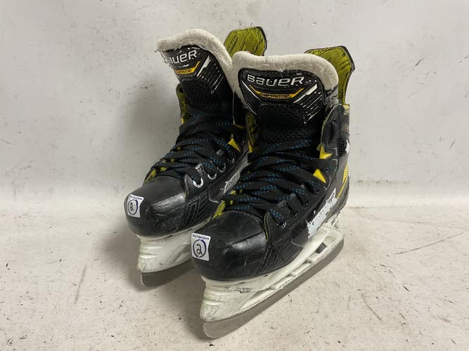 Used Bauer SUPREME M4 Junior Hockey Skate Junior 02 11855-S000208037