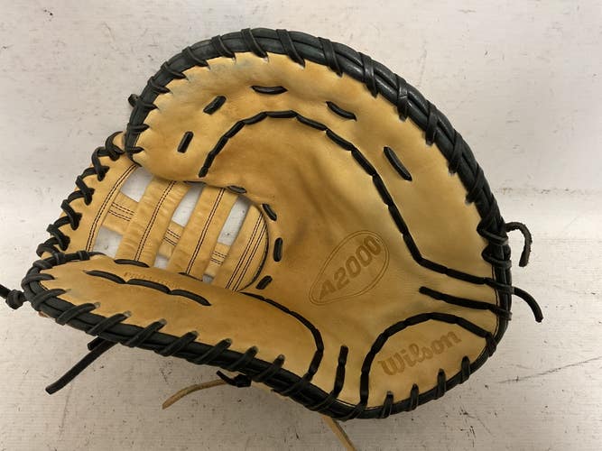 Used Wilson A2000 2800 Baseball First Base RH Throw Black And Tan 12" 11855-S000208013