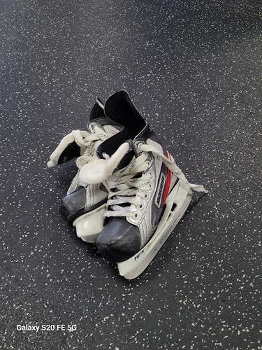 Used Bauer VAPOR X 1.0 Youth Hockey Skate Youth 12.0 11849-S000042730