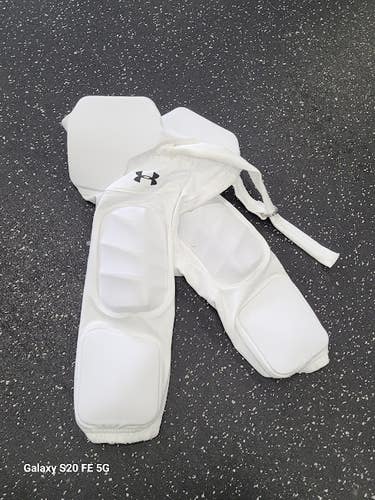 Used Under Armour Youth FB Integrated Pants White SM 11849-S000042724