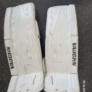 Used Vaughn VENTUS SLR Goalie Leg Pads Inter White 31" 11849-S000042661