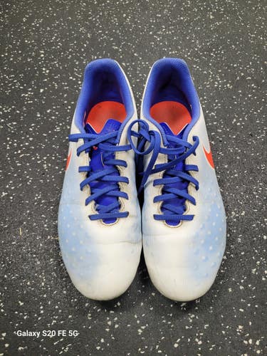 Used Nike Soccer Cleats White Senior 9 11849-S000042625