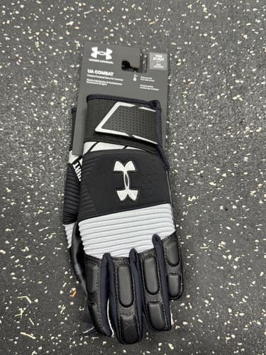 Used Under Armour COMBAT LINEMAN GLOVES FB Gloves Black SM 11849-S000042604