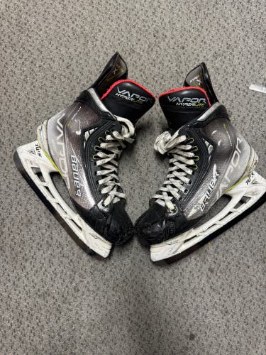 Bauer Vapor Hyperlite Hockey Skates 8 (Used) Fit 2