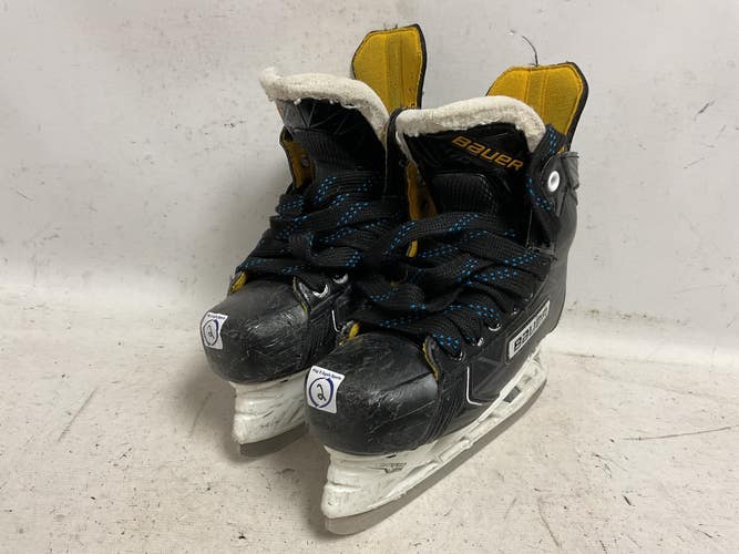 Used Bauer SUPREME S170 Junior Hockey Skate White/Black/Yellow Junior 02 11855-S000207686
