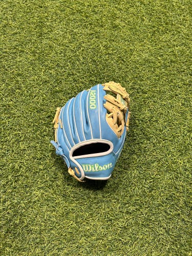 Wilson A2000 PF11 RH Baseball Glove 11" (New)