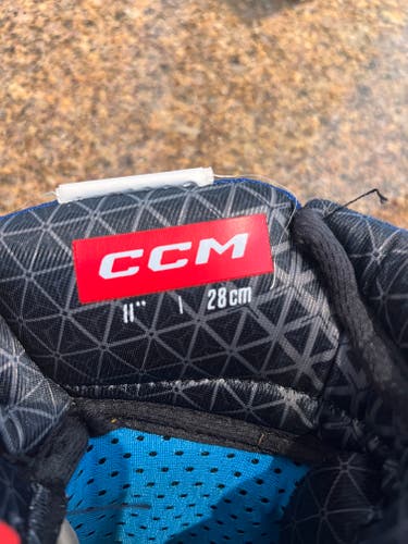 CCM JetSpeed FT6 Gloves 11" (Used)