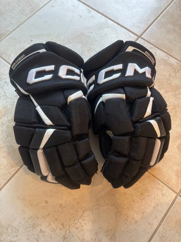 CCM JetSpeed FT6 Pro Gloves 14" (New)