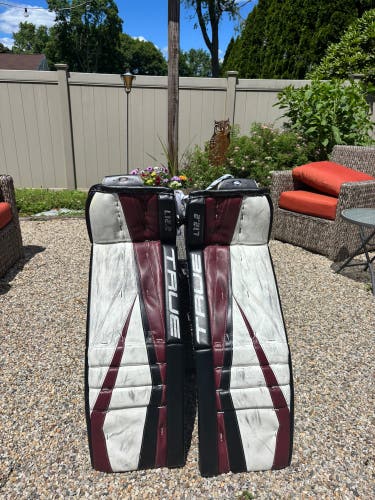 34" True L12.2 Goalie Leg Pads (Used)