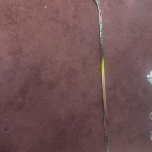Senior Bauer Vapor Hyperlite 2 Right Handed Hockey Stick P92 87 Flex Pro Stock (New)