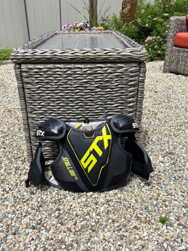 Small / Medium Youth STX Stallion 100 Shoulder Pads (Used)