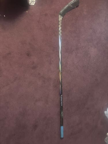 Senior Bauer Proto-R Right Handed Hockey Stick P92 87 Flex (Used)