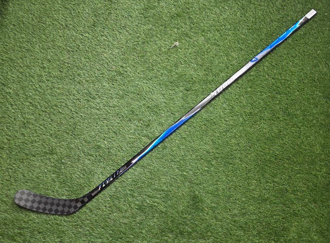 Single-Senior Bauer Vapor Flylite RH Hockey Stick P92M 70 Flex Pro Stock (New)-2608032321-10