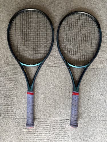Adult Wilson Ultra Tennis Racquet (Used)