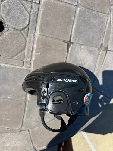 Small Bauer 2100 Helmet (Used)