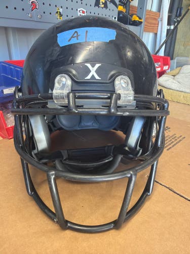 USED XENITH X2E+ YOUTH FOOTBALL HELMET - LARGE - BLACK
