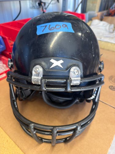 USED XENITH X2E+ YOUTH FOOTBALL HELMET - LARGE - BLACK