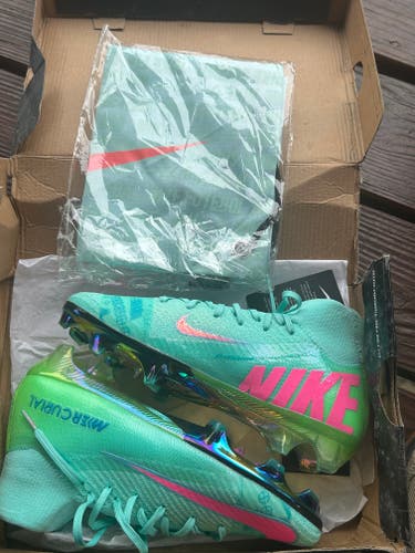 Men's Size M 7.0 (W 8.0) Nike Mercurial Superfly 10 Elite FG Molded Cleats Cleats (New)