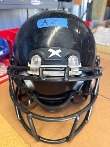 USED XENITH X2E+ YOUTH FOOTBALL HELMET - LARGE - BLACK