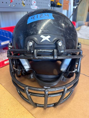 USED XENITH X2E+ YOUTH FOOTBALL HELMET - LARGE - BLACK