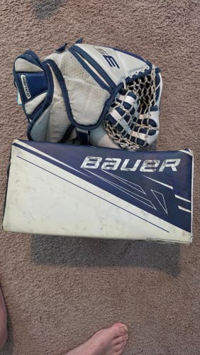 Intermediate Bauer Supreme 3S Regular Glove and Bauer S190 Blocker(Used)