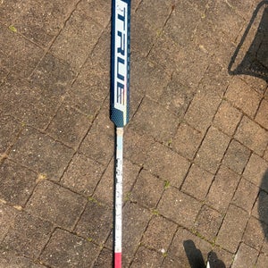 Senior True Catalyst 9x Regular Goalie Stick 25" Paddle (Used)