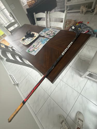 Senior Bauer Vapor Flylite Left Hand Hockey Stick P92 77 Flex (Used)