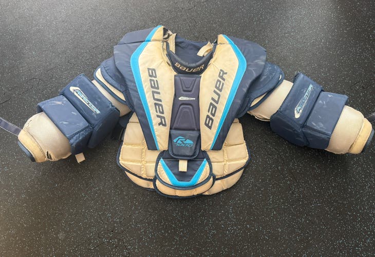 Small Bauer Reactor 7000 Goalie Chest Protector (Used)