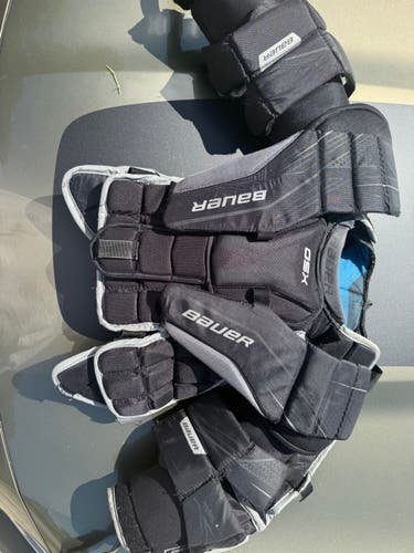 Large/Extra Large Bauer GSX Goalie Chest Protector (Used)