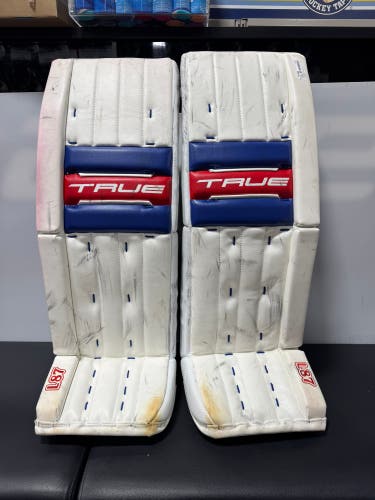 34" True L87 Goalie Leg Pads (Used)