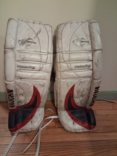 36" 2005 Vaughn 7000 Goalie Leg Pads (Used)