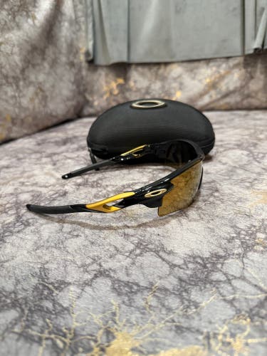 Oakley RadarLock Path sunglasses