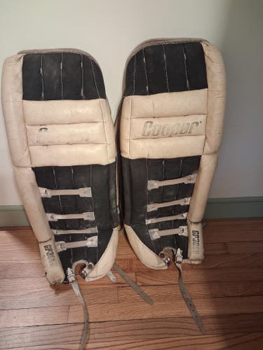 32" Gp3000 Goalie Leg Pads (Used)