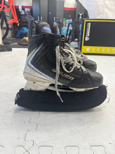 2025 Bauer Vapor Flylite Hockey Skates Size 4 (Used)