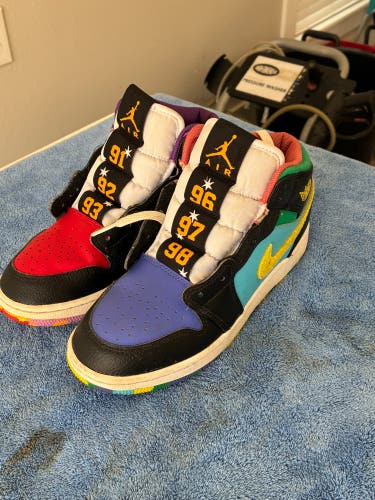 Kid's 4Y (Big Kids / Youth) Jordan Shoes (Used)